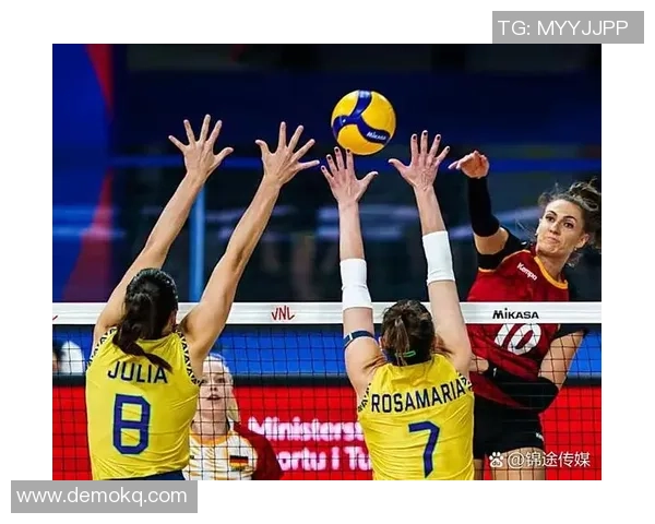 女排与荷兰激战半决赛精彩视频回顾与赛况分析