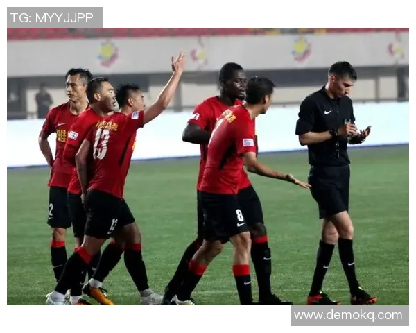 延边富德与辽宁开心的精彩对决展现足球魅力与团队精神