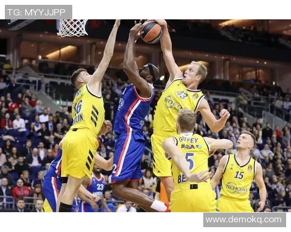 蒙得维的亚国民与美州太阳的激烈对决展现篮球魅力与团队精神