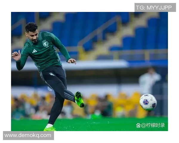 阿联酋男足与沙特男足激战正酣谁将赢得这场中东德比荣耀